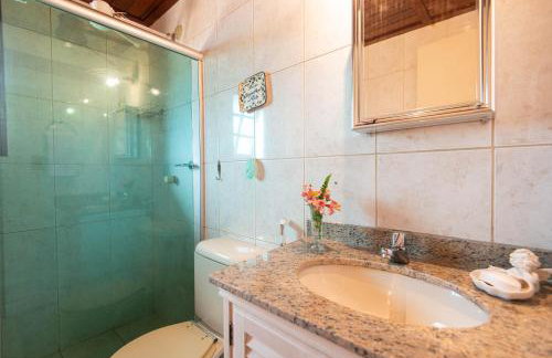 Casa em condomínio com piscina na melhor localização de Búzios - Foto 17