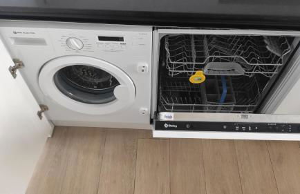 BEACHFRONT -- NEW LUXURY Apartment -- 1ª Linea Playa -- Fuengirola CITY CENTER -- Private PARKING -- Panoramic Sea Views -- - Photo 25