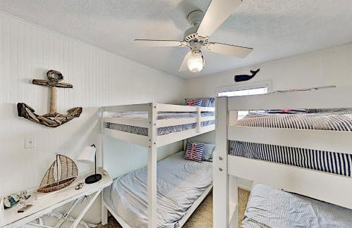 Escape Steps to Beach Large Deck Group Ready - Foto 15