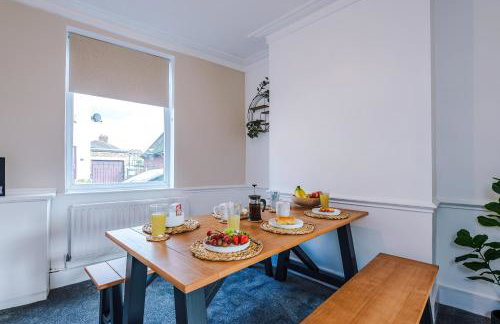 Oxford House by YourStays - Cosy Home in the Suburb of May Bank - Foto 13