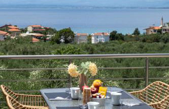 A V Luxury Apartments with Private Pools - Photo 27