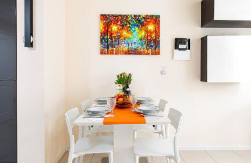 New Modern and Quiet 2Bed House by FabAccommodation - Foto 4