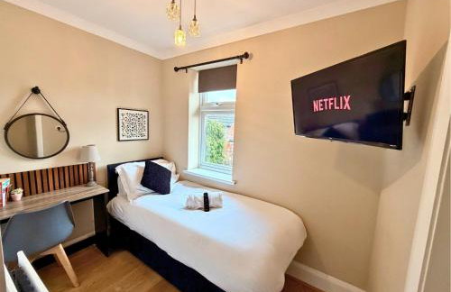 Private All-Weather Hot Tub House, Fire Pit, Free Parking, Near City Centre, Freeman Hospital, Great Transport Links - Foto 38