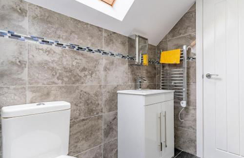 Birmingham Apt-sleeps 4-walk to City Centre-pets - Foto 35