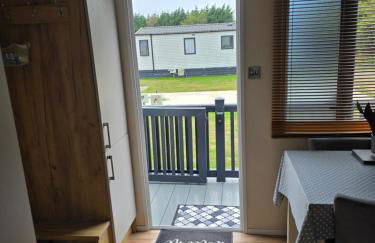 Hawthorn Lodge - Photo 3