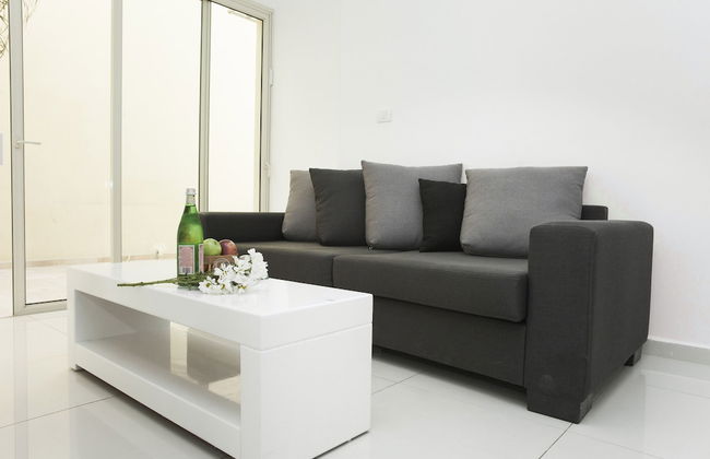 Kerem Hateiminim Apartments - Photo 4
