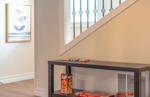 Tower Grove Park 4BR Home with Garage ABODEbucks - Photo 25