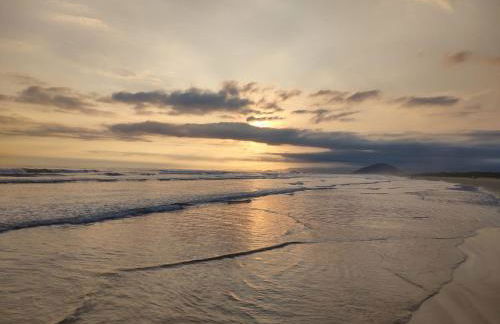 Maré de Lua Boracéia - Casas com 1 e 3 quartos - 1 quarteirão da Praia de Boracéia - São Sebastião - Foto 23