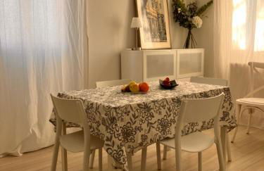 ROSSENA HOME tranquillo appartamento, con giardino, vicino al centro ed all'Ospedale Santa Maria Nuova SMN - Foto 14