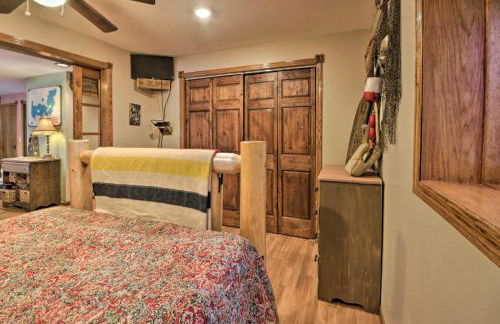 Lakefront Deer River Apt with Dock, Fire Pit and Patio - Foto 14