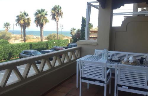 Primera Linea de Playa con Vistas al Mar - Foto 3