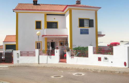 Spacious House Alandroal - Foto 1