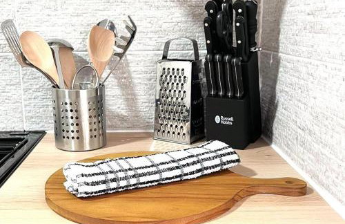 Cosy Flat 6 People, Short Drive - NEC-Airport-Birmingham-Solihull - Foto 6