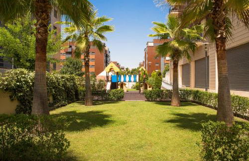 EnjoyGranada LUJO Piscina y Parking - Foto 12