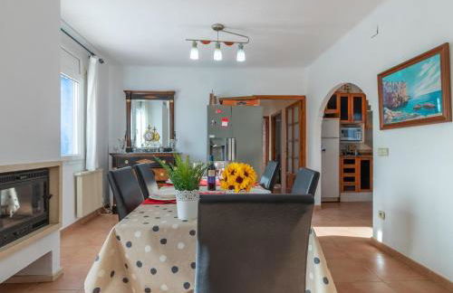 Casa de Vacaciones con Piscina, Jardín, A.A, Barbacoa, Wifi y Parking, Cerca de la Playa - ES-89-78 - Foto 9