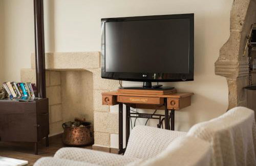 Casa Ermioni Stone House - Photo 26