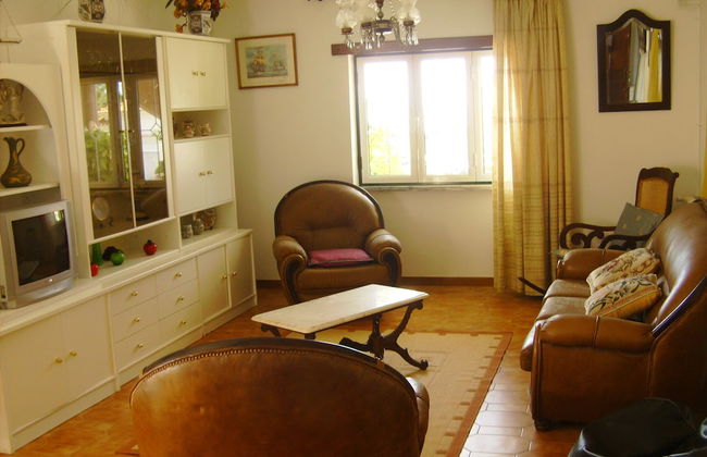 3 Bedroom Apartment in a Ground Floor of a Vila Wseparate Kitchen Living Room - Foto 16