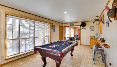 Hot Tub, Lake Access! Anglers Escape in Hemphill - Foto 5