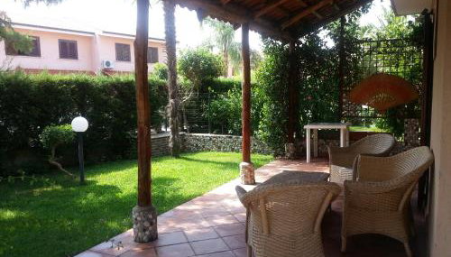 Le Ville di Porto Ada - Photo 2, Garden