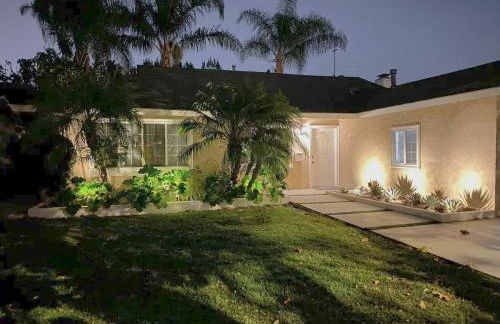 Rainforest Villa 4 Bedroom PoolSpa Walk2Disneyland - Foto 40