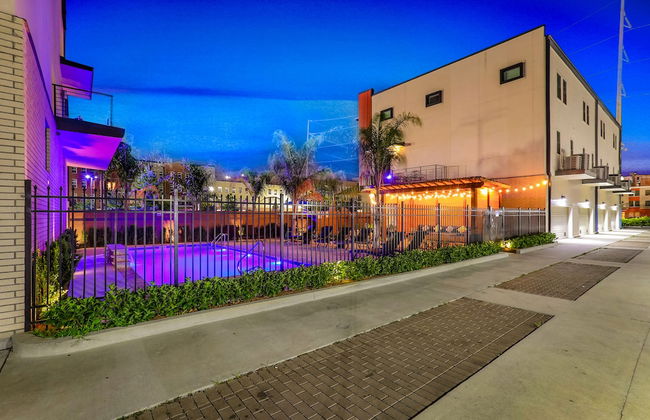 Modern 4BR Townhouse in Bienville Villas - Foto 46