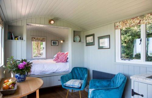 Little Idyll shepherds hut - Photo 11