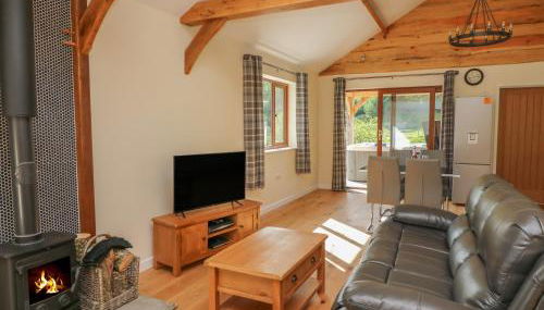 Ploony Hill Cabin - Photo 5