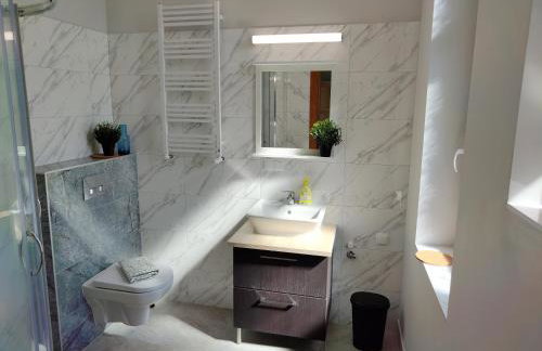 Apartament Centrum Kłodzko - Stara i Piękna Kamienica - ulica Okrzei, Spokój, Parking, 25m2 - Foto 19