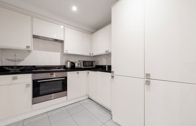 The Hertford Boutique - Photo 28