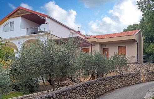 Amazing Home In Modric With Wifi - Photo 2