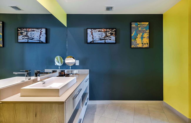 Luxury Living on the Beach w/ Resort Amenities! - Foto 10