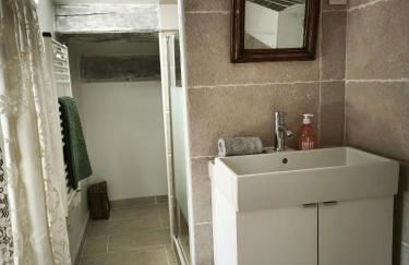 Cabanon provençal, piscine et jacuzzi partagés - Foto 25