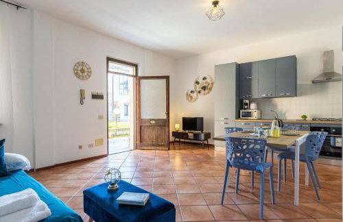Golden Tree - Castelletto Ticino - Private Garage - WiFi - Foto 15
