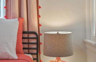 Communal Crashpad-City Card for local biz discounts - Foto 32