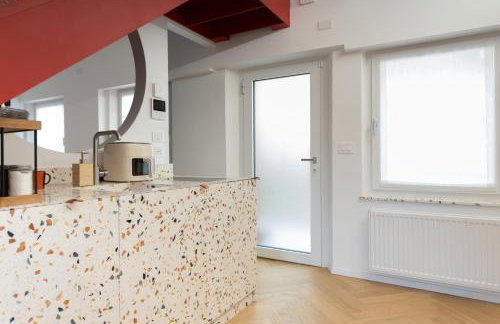 NEST LIVING Red Velvet - Private Design Apartment in the city center - Photo 5