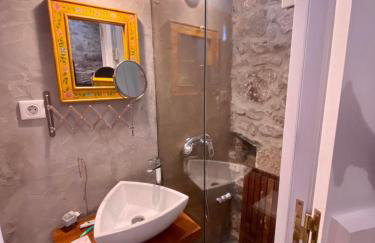 Monastery View House - Photo 12