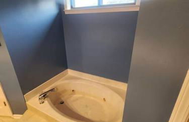 Large near Shops/Dining & easy access to freeway - Foto 49