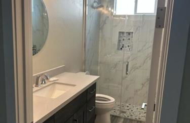 Beautiful New construction home - New Pool & Spa! - Foto 31