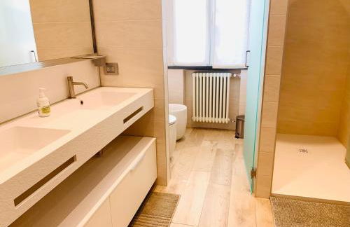 Modern 90sqm Apt - Ideal Base for Parma & Modena - Foto 18