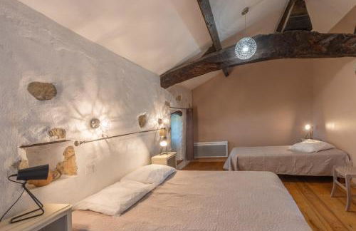 Belle Maison En Pierre Avec Piscine - Foto 15