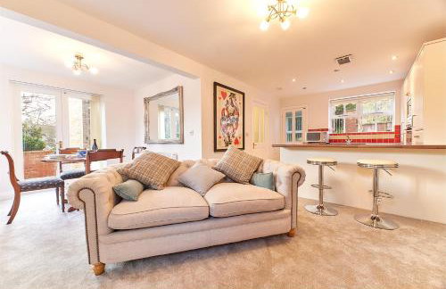 Dene Annexe, Durham - Photo 1