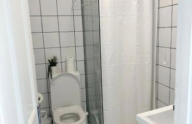 Stylish Flat by Brockley Station & Goldsmiths - Photo 11