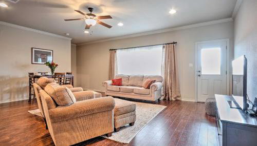 College Station Townhouse with Private Patio - Foto 5
