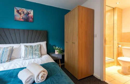 Elegant City Retreat Contemporary 2BR 2BA Netflix Included - Foto 18
