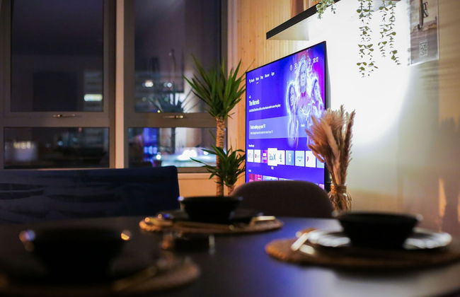 Cozy Luxury City Apartment in Central Bracknell - Photo 12