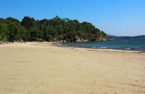 La Londe La Mer : appartement proche plages & vue superbe sur les îles d'or - Foto 35