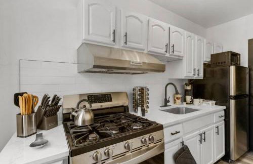 Charming 2BR Philadelphia Retreat with Free Parking - Foto 12