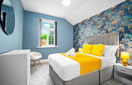 Modern 6-Bedroom Home - Sleeps 12 - Parking - Garden 568P - Foto 11