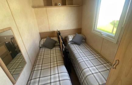 PG69 Golden Palm 8 Berth Caravan with Decking - Foto 7