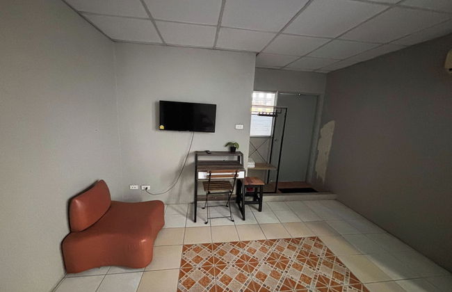 Sunshine Apartment - Photo 4